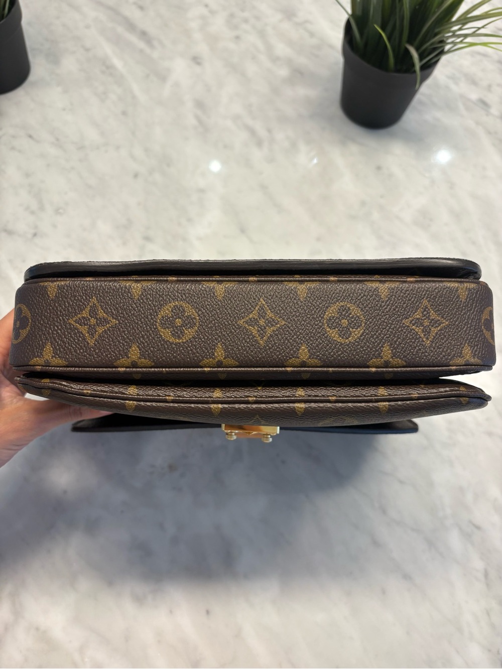 Louis Vuitton Pochette Métis Shoulder Bag Brown Canvas - Picture 8 of 15